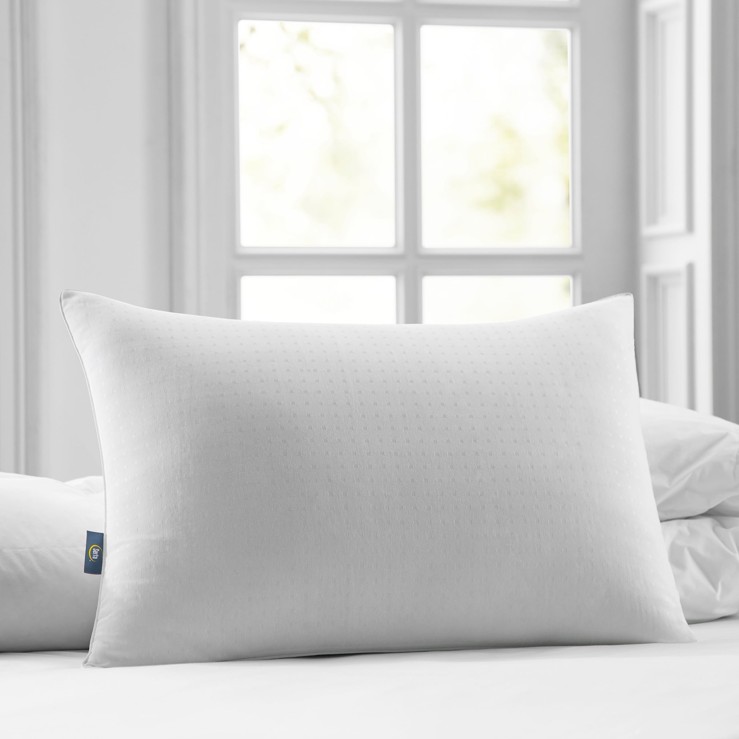 Sertapedic Won't Go Flat Standard/Queen Bed Pillow, Hypoallergenic